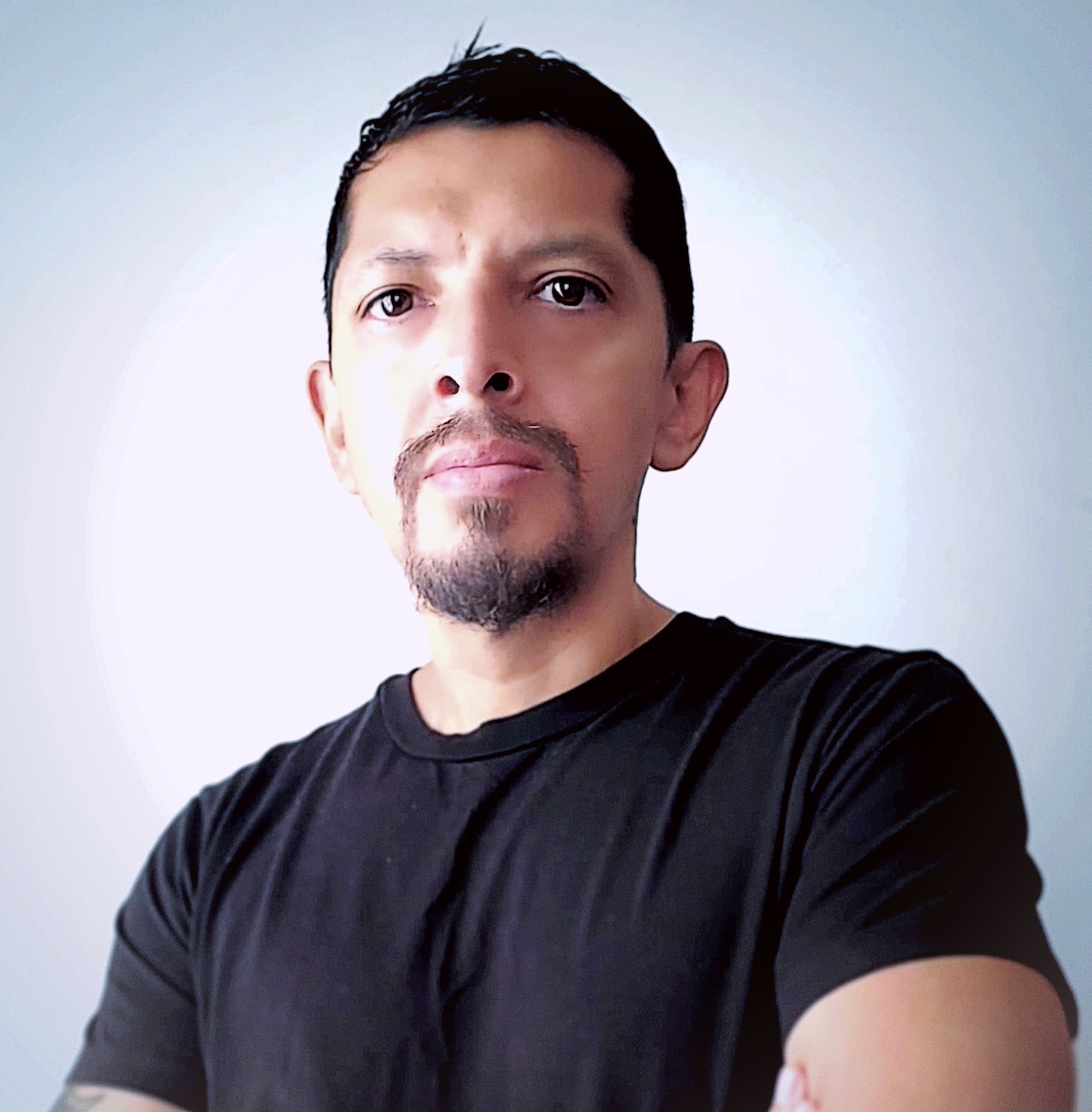 Oscar Trelles headshot 1